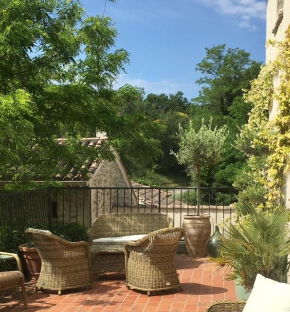 Chantemerle-lès-Grignan Domaine Le Bois Des Dames B&B 외부 사진